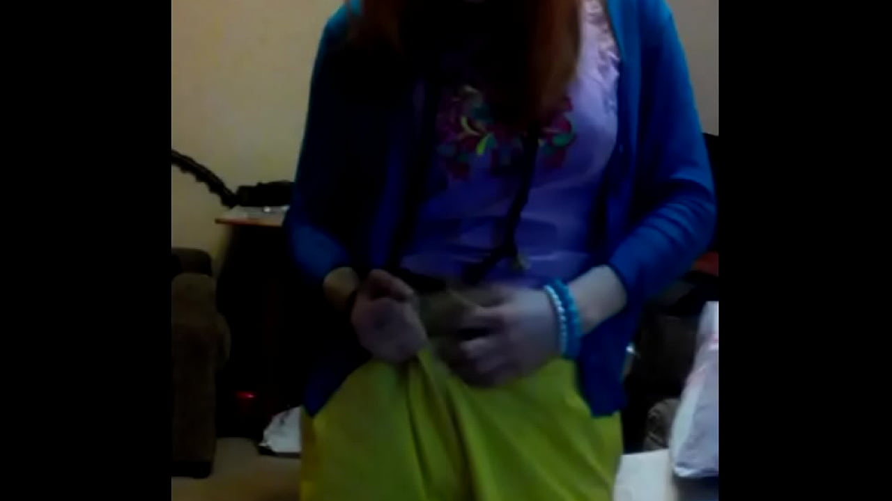 Deproksima masturba video de ruĝhara Luma Feino